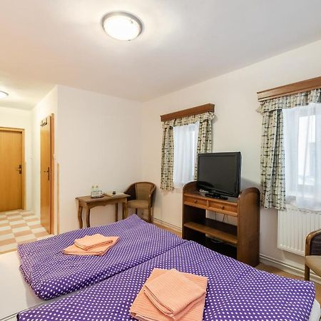 Hotel Perla Jizery Josefuv Dul Bagian luar foto