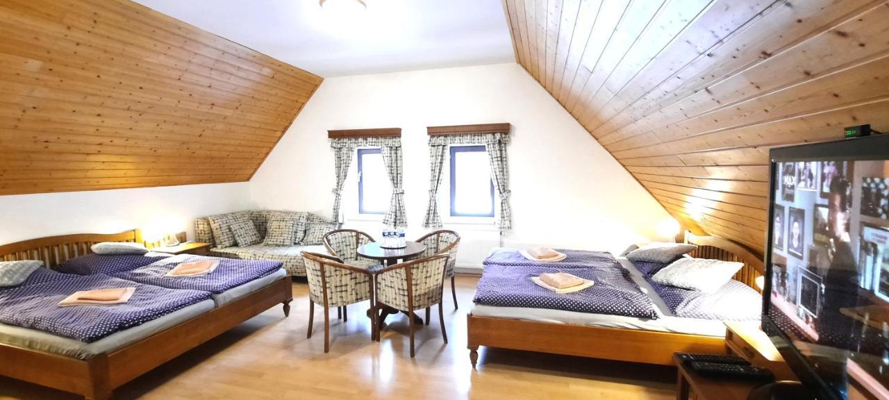 Hotel Perla Jizery Josefuv Dul Bagian luar foto