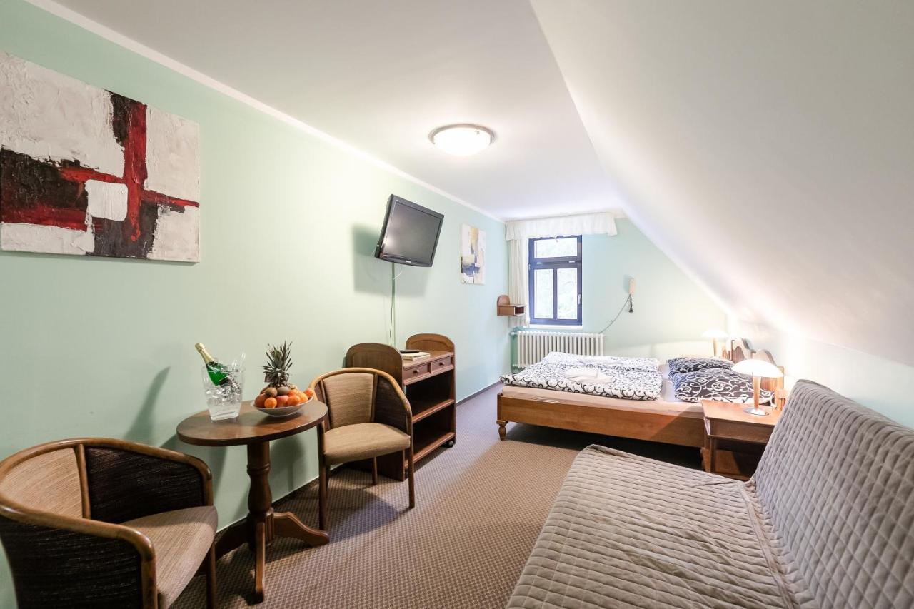 Hotel Perla Jizery Josefuv Dul Bagian luar foto