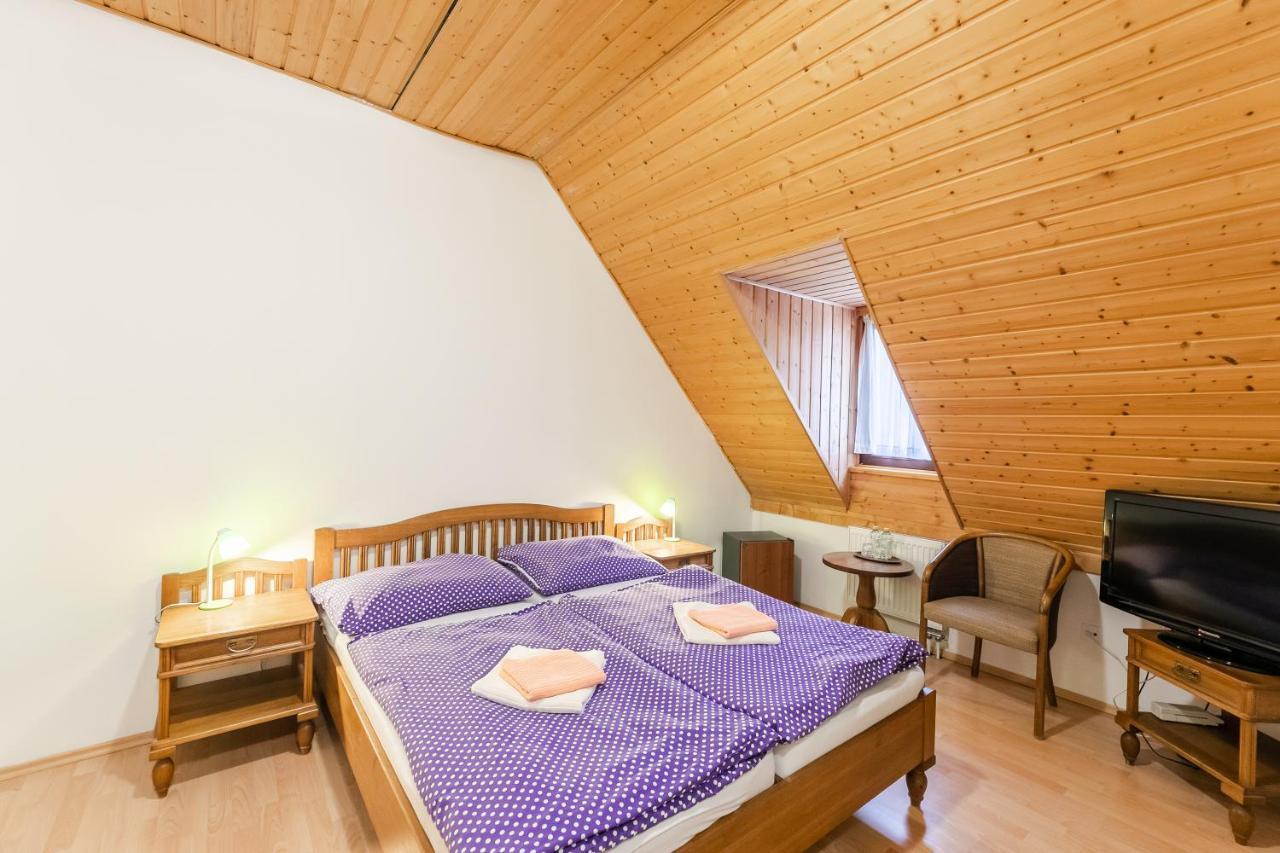 Hotel Perla Jizery Josefuv Dul Bagian luar foto