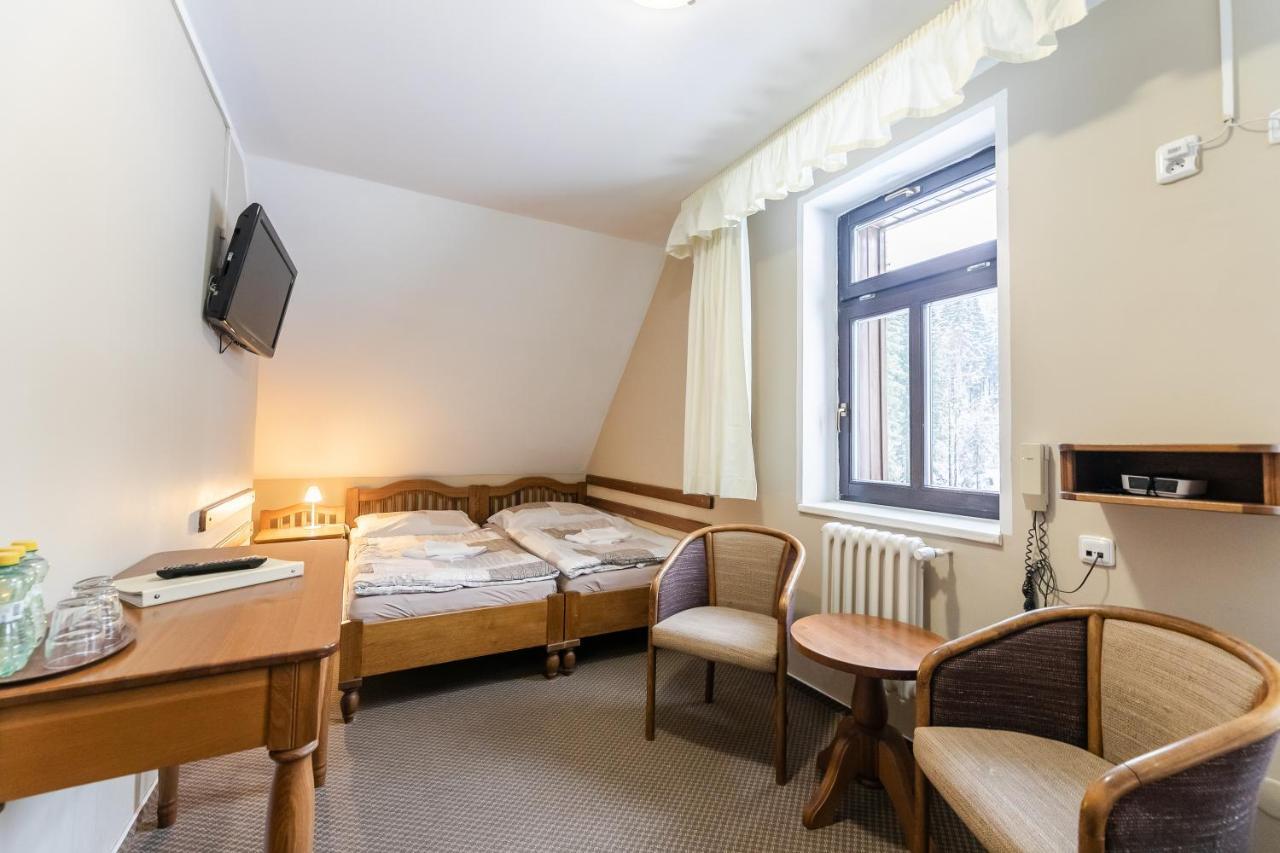 Hotel Perla Jizery Josefuv Dul Bagian luar foto