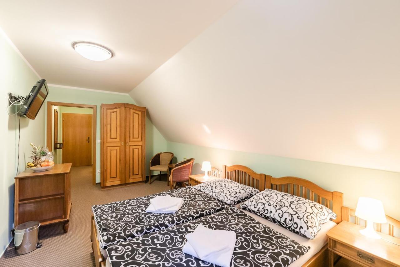 Hotel Perla Jizery Josefuv Dul Bagian luar foto